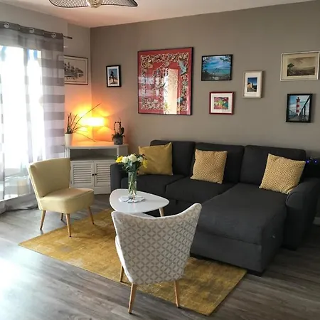 Apartment Bel Avec Terrasse, Piscine, Parking Prive Et Club De Tennis, Padel En Sus *