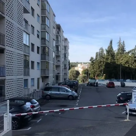 Bel Avec Terrasse, Piscine, Parking Prive Et Club De Tennis, Padel En Sus * Αντίμπ